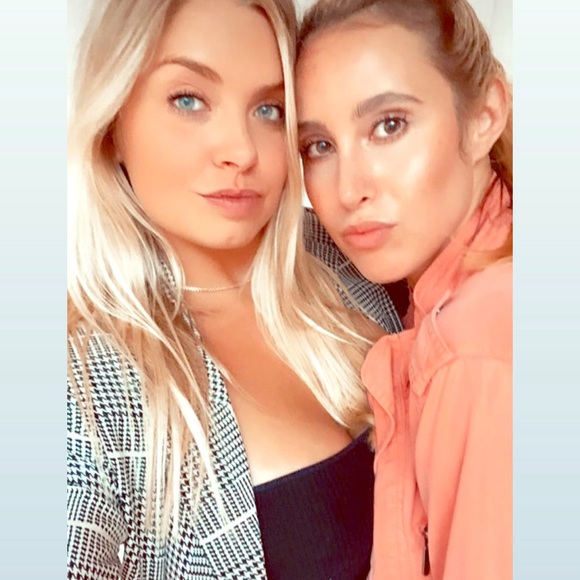 Meet your Posher, Shaina - Picture 1 of 1